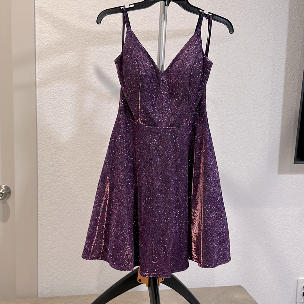 Juniors waist and flare dress- NWOT